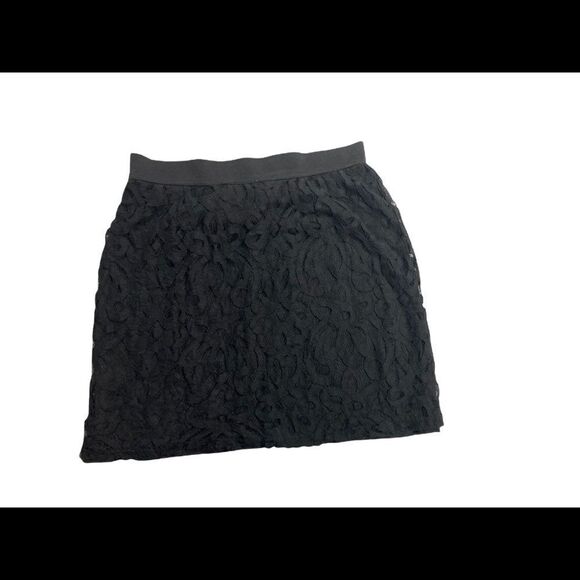 NEW YORK & CO. Women’s Black Lacy Mini Skirt, Size‎ Medium,Elastic Waist, Lined - Picture 2 of 10